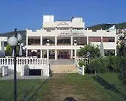 The Palm Club Apartments 쿠사다시 호텔