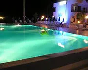 The Palm Club Apartments 쿠사다시